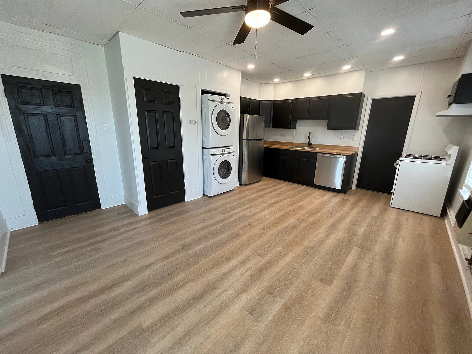 1 bed, 825 sqft, $875 — Photo 3