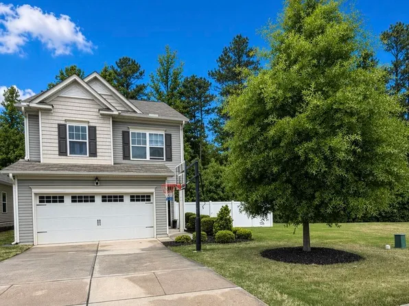 63 Ashview Dr, Clayton, NC 27527