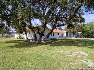 2946 Westview Dr, Canyon Lake, TX 78133