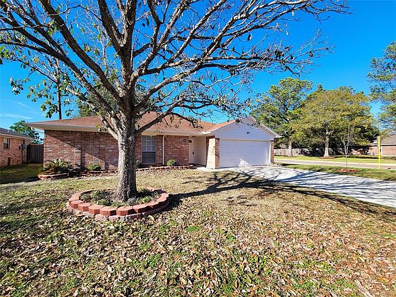 3rd image of 14443 Golden Cypress Ln