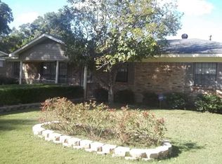21 Oak Ave, Satsuma, AL 36572