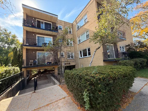 4735 Grove St APT 102, Skokie, IL 60076