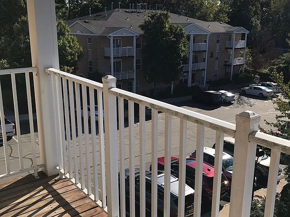 Upstairs deck off of Master Bedroom