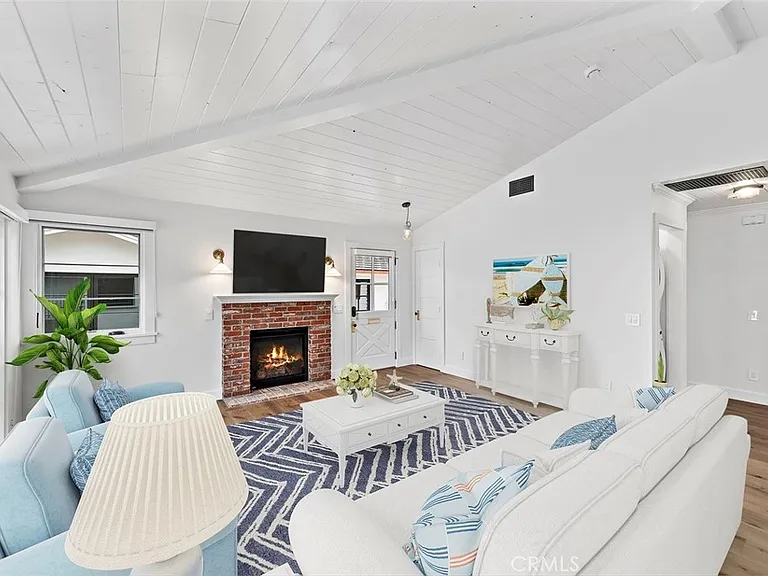 352 Cliff — Photo 15