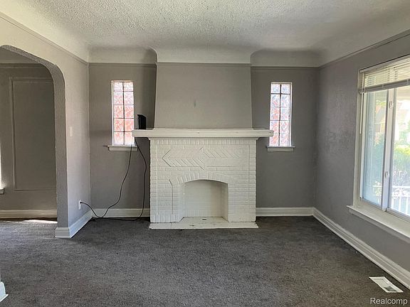 3rd image of 15060 Appoline St