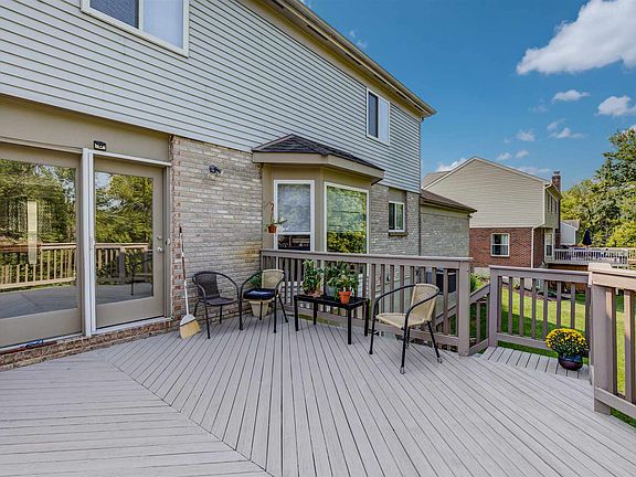 2nd image of 3624 Oxford Ct
