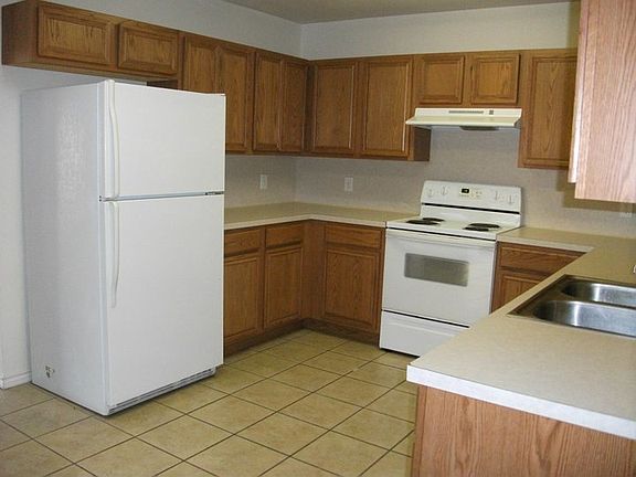 3rd image of 1201 N Bangor Ave APT B