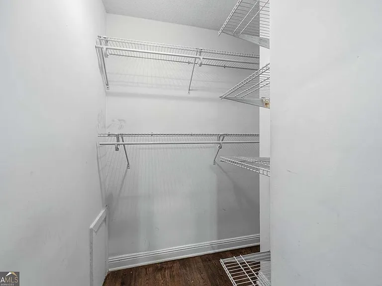 21 Delmont Dr N #5 — Photo 12