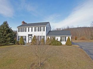 26 Eisenhower Rd, Columbia, NJ 07832