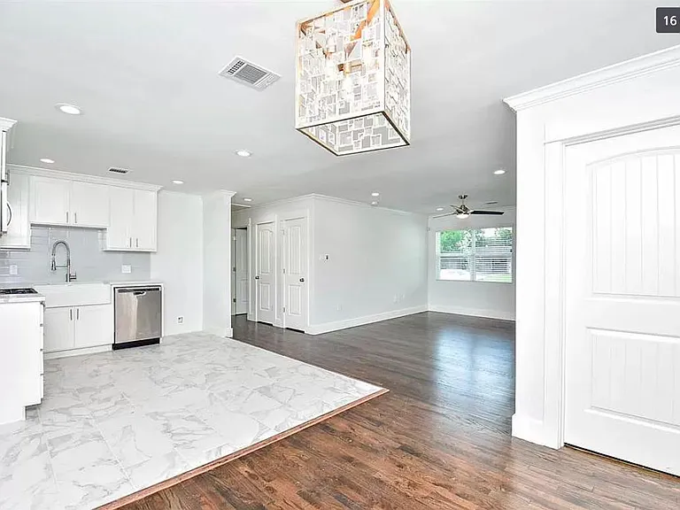 3907 Southlawn St — Photo 11