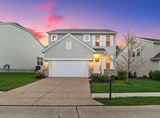 1017 Silo Bend Dr, Wentzville, MO 63385