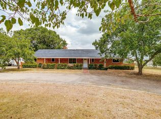 3912 Redbird Ln, Joshua, TX 76058