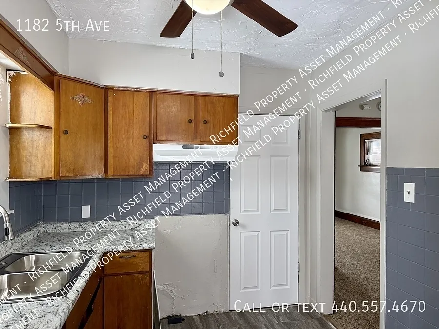 1182 5th Avenue — Photo 2