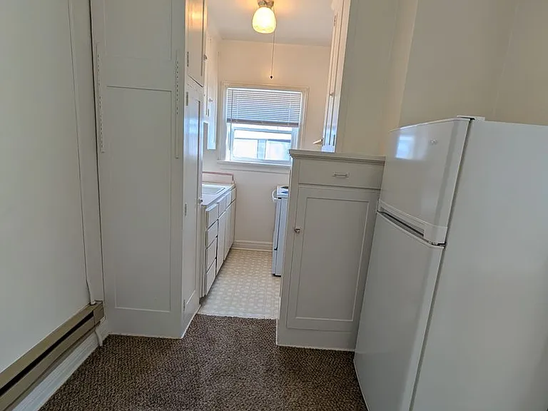 446 W Whitman St — Photo 9