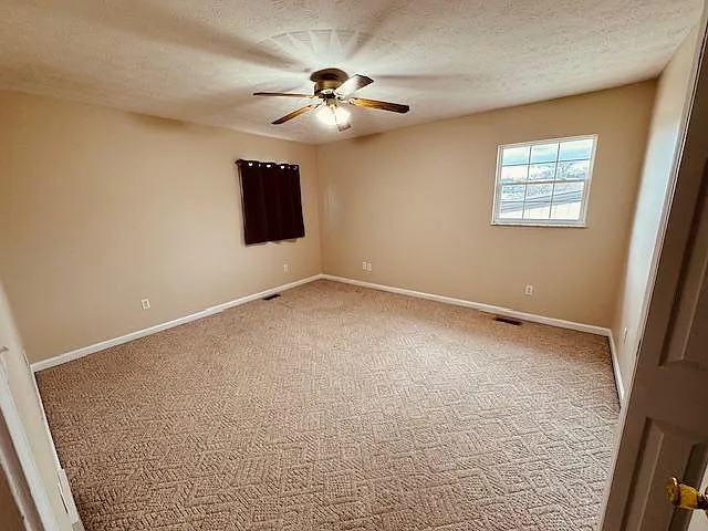 1576 E Pea Ridge Rd — Photo 11