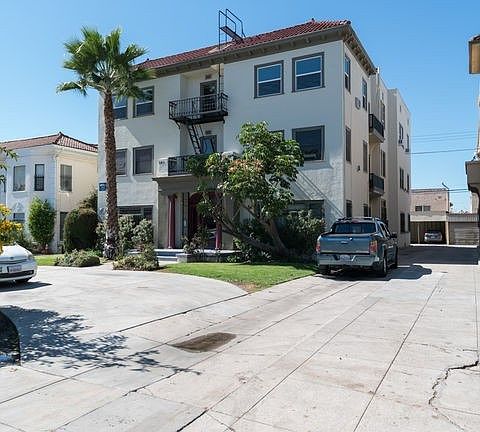 4th image of 241 S New Hampshire Ave #4