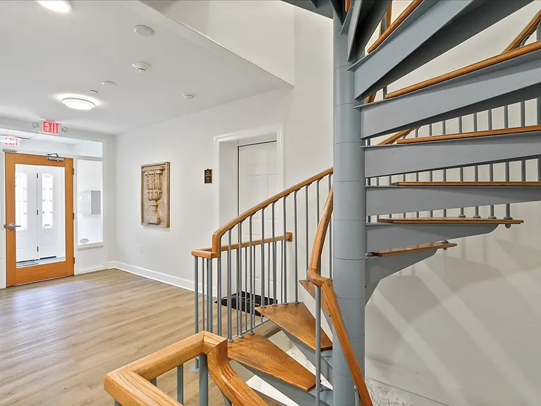 34 W Franklin St #3 — Photo 7