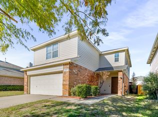 11917 Grizzly Bear Dr, Fort Worth, TX 76244
