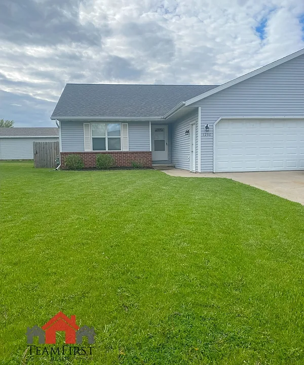 1256 Crown Ct