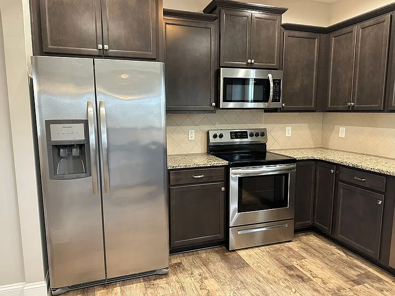5233 Debut Ave — Photo 9