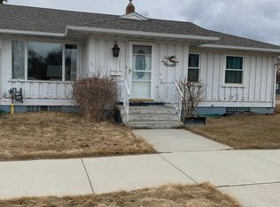 317 5th Ave W, Williston, ND 58801
