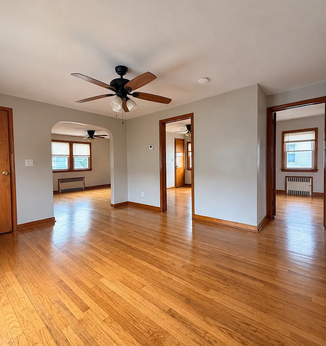 2 bed, $2,000 — Photo 1