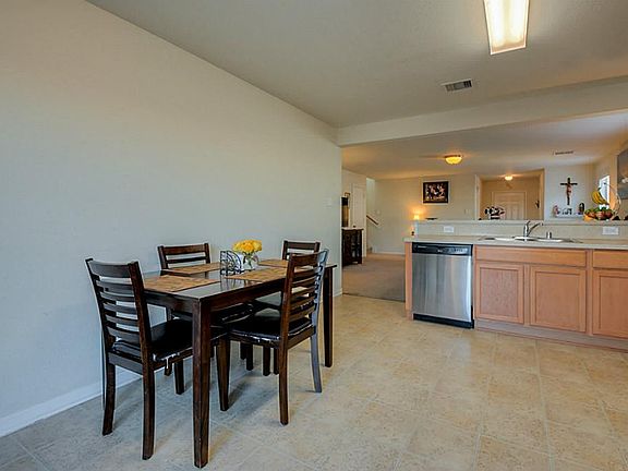 5th image of 12119 Helvick Crescent Ave