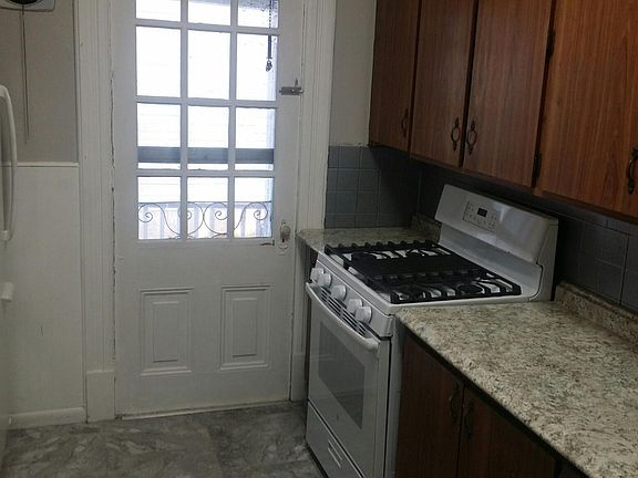 3rd image of 235 5th Ave APT 1
