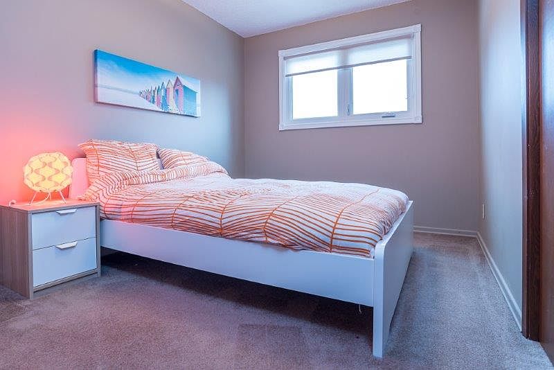 Calgary House for rent - 4 Bedrooms — photo 14