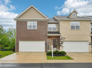 9749 Thorne Cliff Way UNIT 105, Fishers, IN 46037