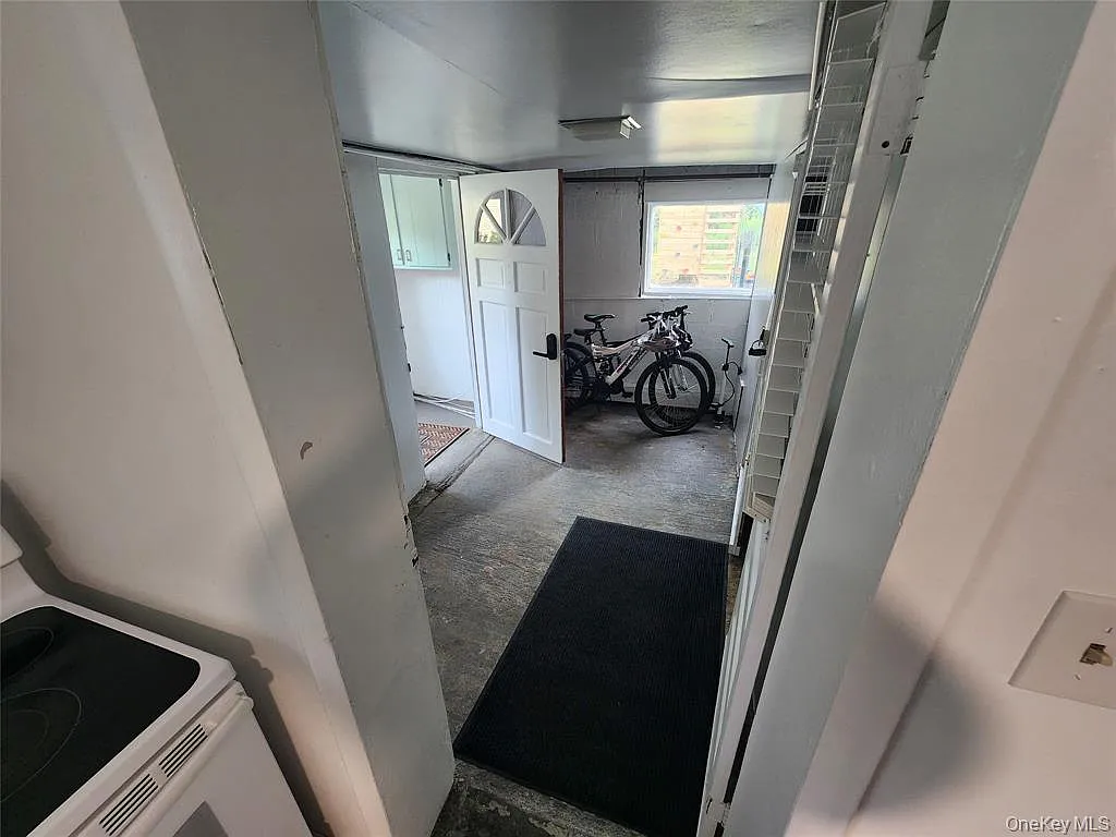 1 bed, 700 sqft, $1,700 — Photo 4
