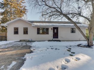 17455 Carver Rd, Hudson, IL 61748