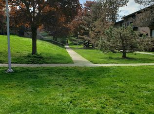 101 Bellgrove Dr APT 3B, Mahwah, NJ 07430