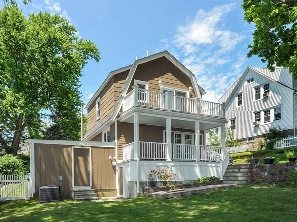 62 Rosemont Rd, Weymouth, MA 02191