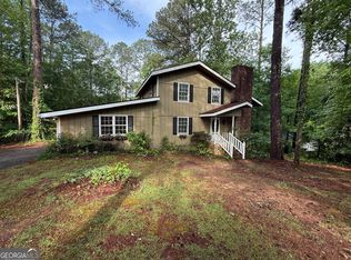 227 W Lakeview Dr, Lagrange, GA 30240