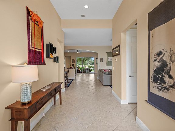 3rd image of 2109 Belcara Court
