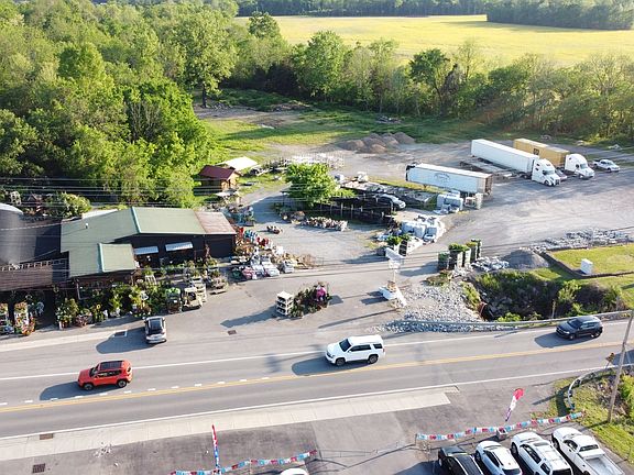 4th image of 113 McMurry Blvd W
