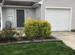 5 Meadowood Ln, Sicklerville, NJ 08081