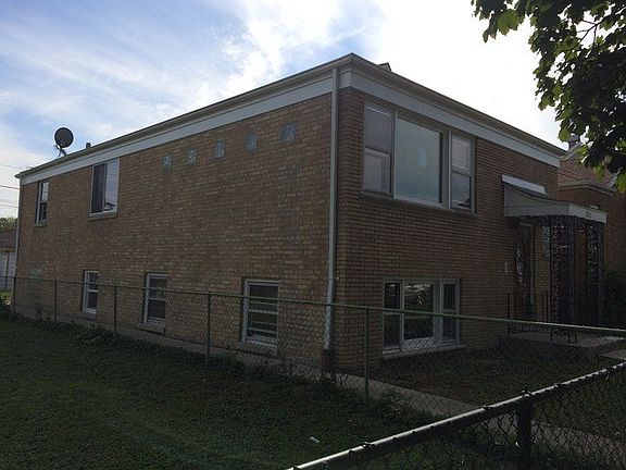 3rd image of 2831 Highland Ave