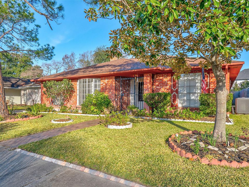 1st image of 16210 Espinosa Dr