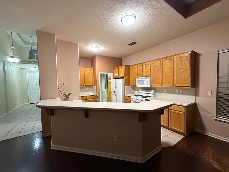 4309 Dalehurst Ln — Photo 11