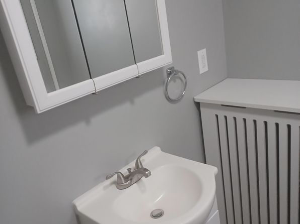 56 Diamond Ave APT 2