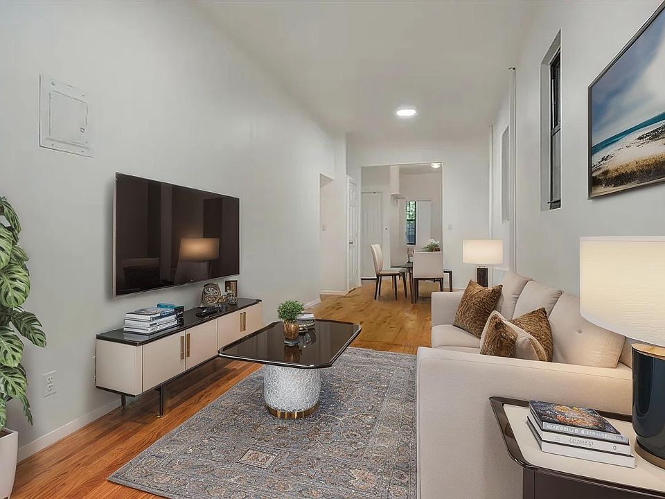2nd image of 594 Driggs Ave APT 2L