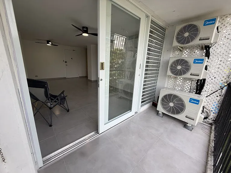 COND BORINQUEN TOWERS 2 APT 403 — Photo 9