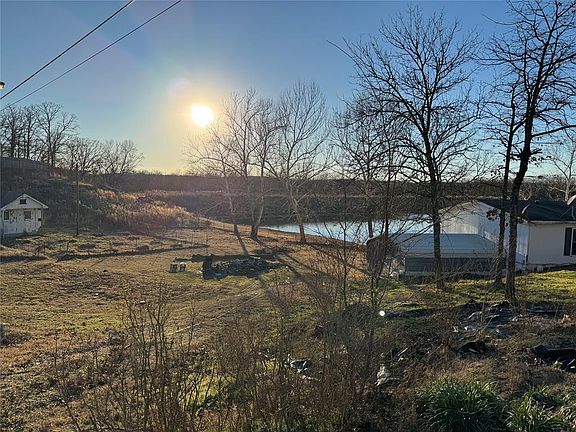 3rd image of 12383 N 365th Rd