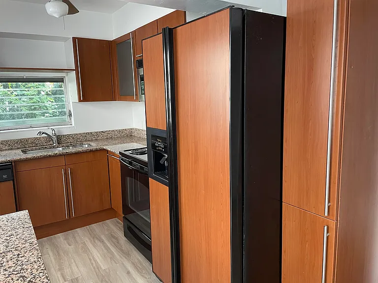 1518 Grant St #3 — Photo 3