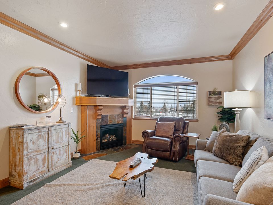 1st image of 840 W Bigler Ln #2036