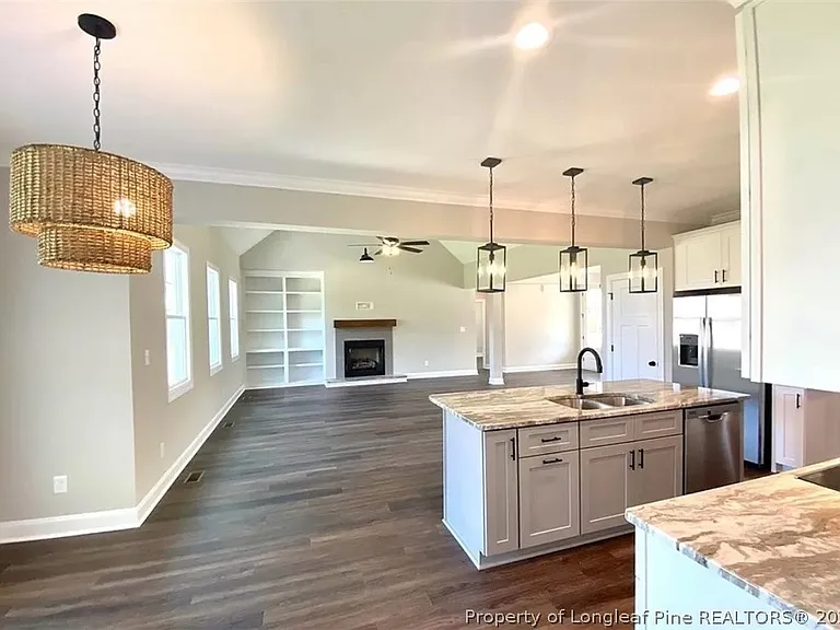 442 W Summerchase Dr — Photo 4