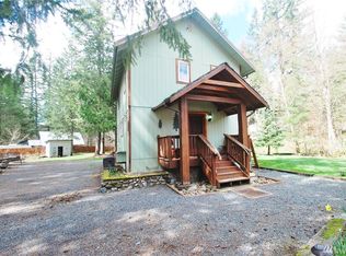 122 Mountain View Dr N, Ashford, WA 98304