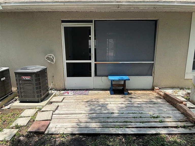 2194 Cypress Bay Blvd — Photo 13